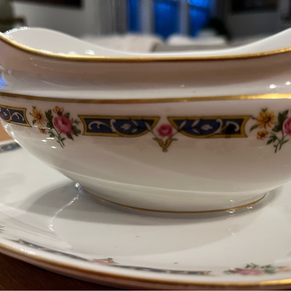 Antique T&V Limoges France Porcelain Gravy Boat Att’d Underplate Longchamps Rose - Picture 2 of 7